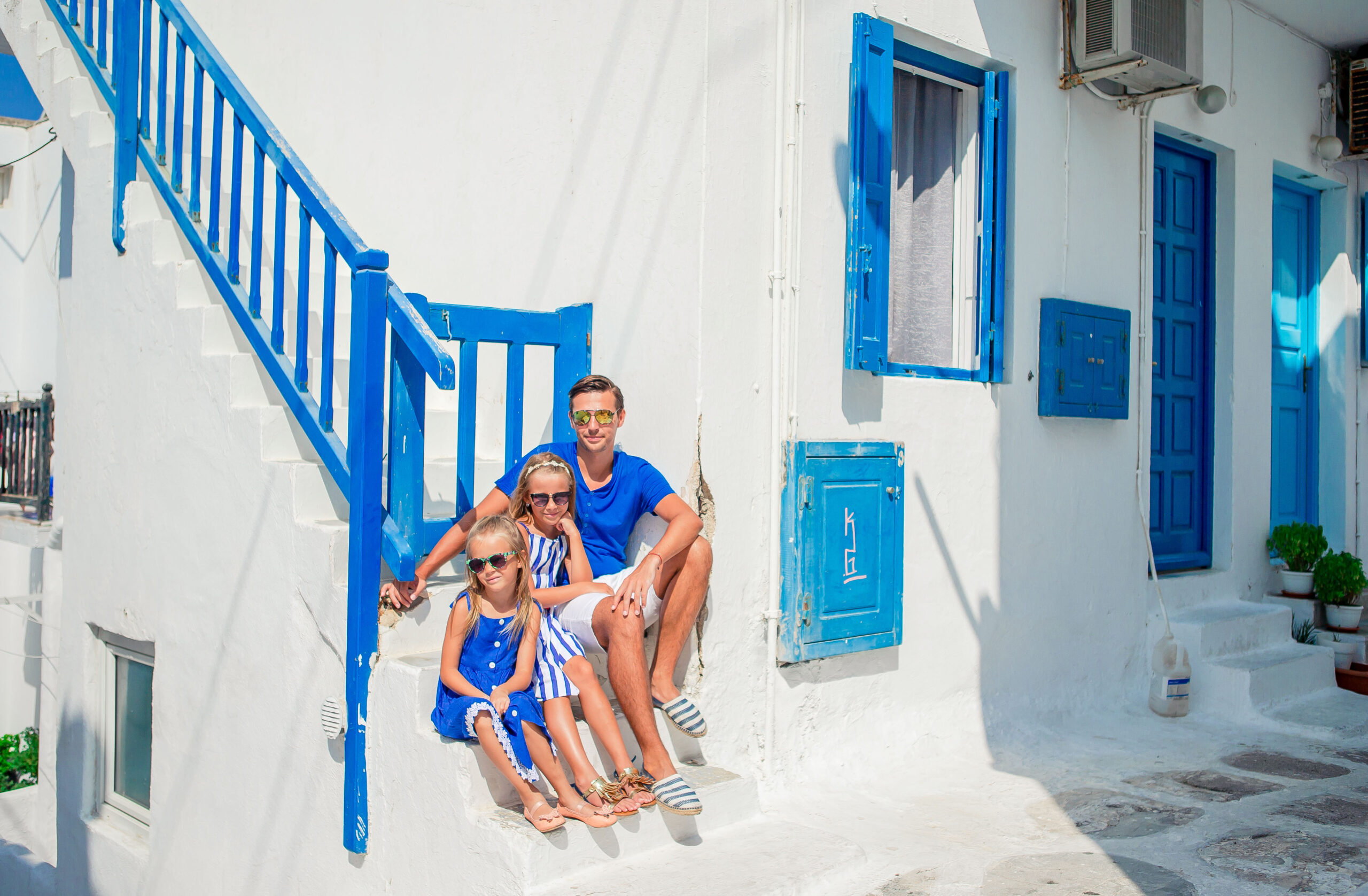 Classic Santorini e Mykonos — €2,300